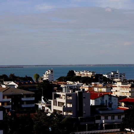 Rosato 3 Sea View Apartment Lignano Sabbiadoro Exterior photo