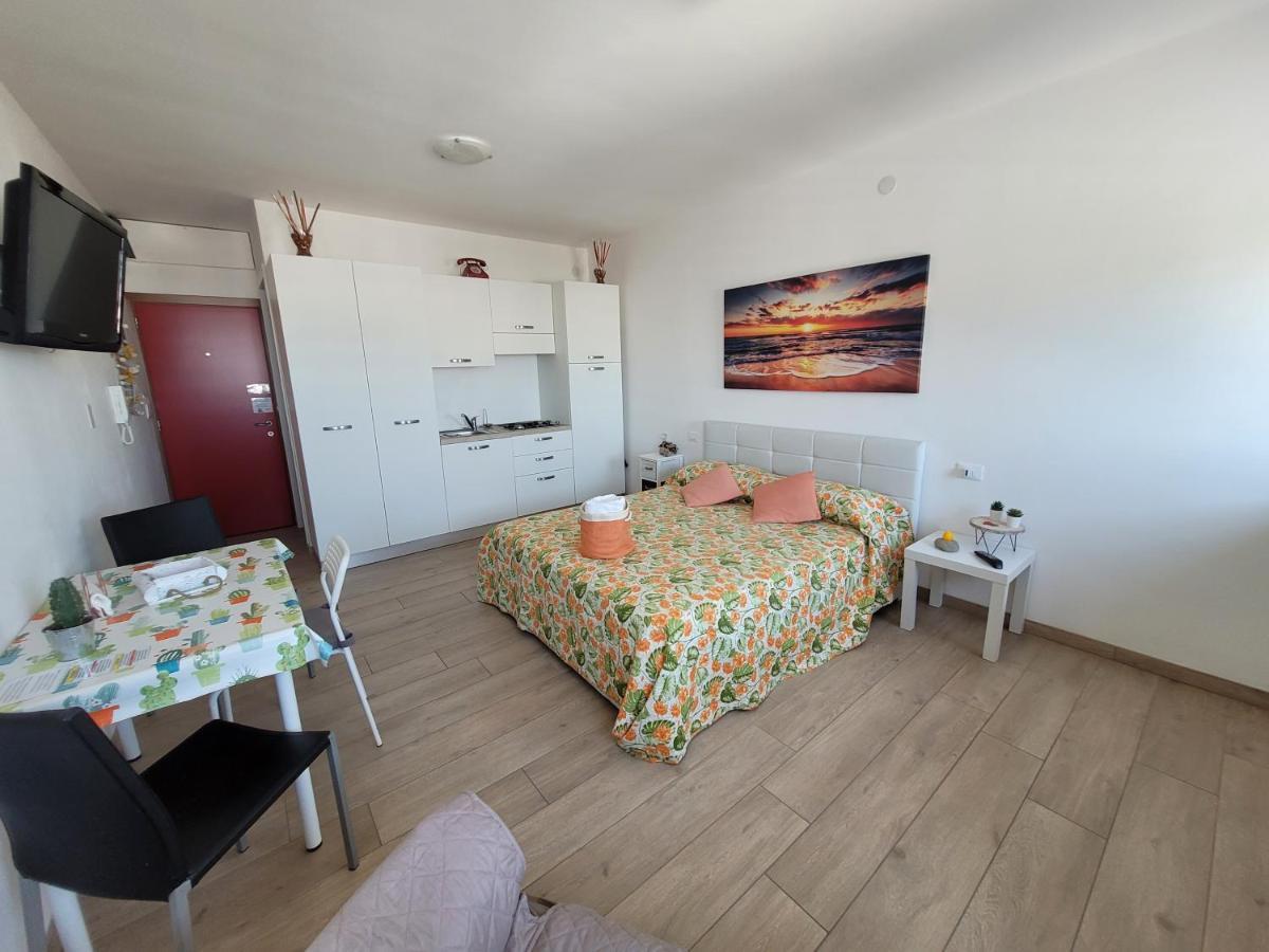 Rosato 3 Sea View Apartment Lignano Sabbiadoro Exterior photo