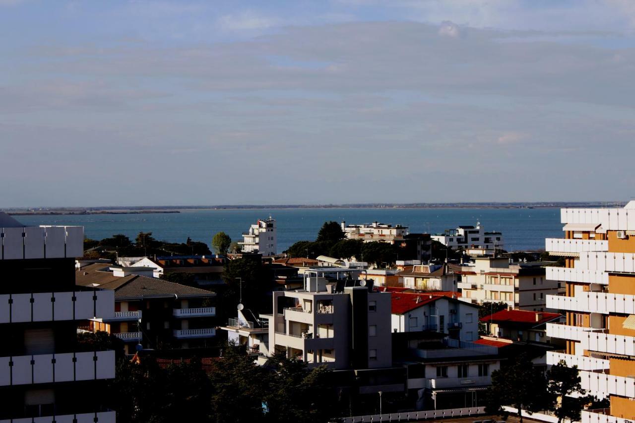 Rosato 3 Sea View Apartment Lignano Sabbiadoro Exterior photo