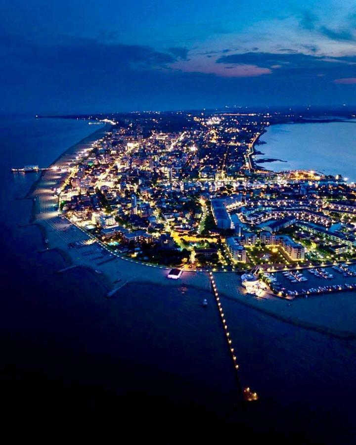 Rosato 3 Sea View Apartment Lignano Sabbiadoro Exterior photo
